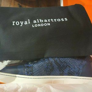royal albartross The Sahara Size 9